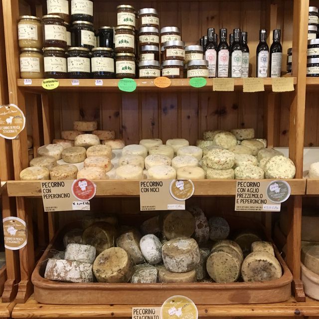  意大利Pienza 🐑 特色名產羊奶芝士