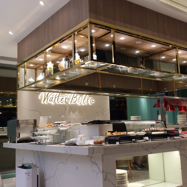半生蠔刺身任食-觀塘智選假日酒店Walter Bistro 
