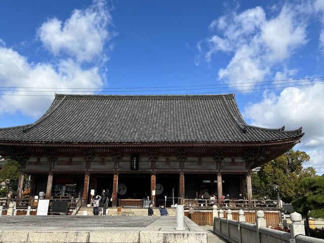日本大阪四天王寺｜佔地好大又氣派，很漂亮的地方
