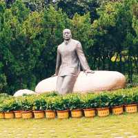 Statues & figures of Zhongshan park