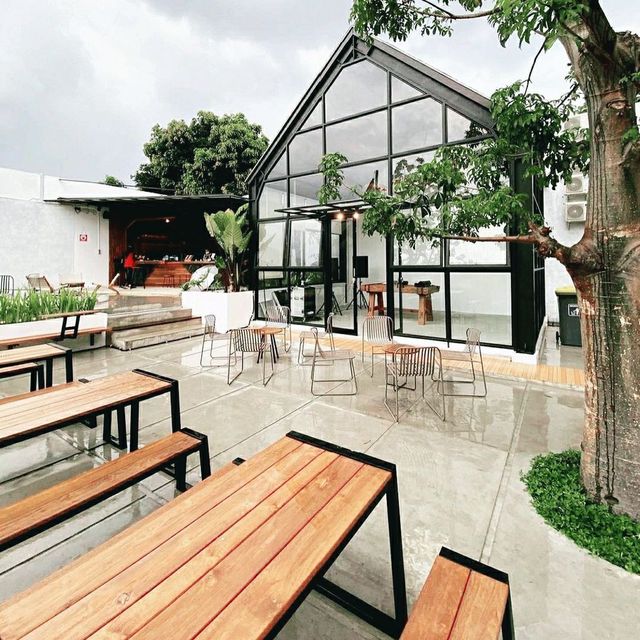 My Own Barn, Shanghai