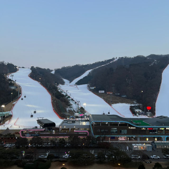 숙소와 스키장이 연결되어 있는 ‘소노벨비발디파크’