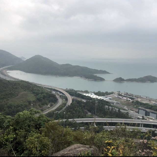 遠望青馬大橋嘅行山路線