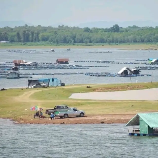 แพการะเกด เที่ยวเขื่อนลำปาวทั้งทีต้องไม่พลาดมาล่อง