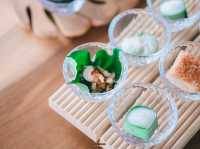 ล่องเรือส่วนตัวชมธรรมชาติของป่าโกงกางและเขาขนาบน้ำ