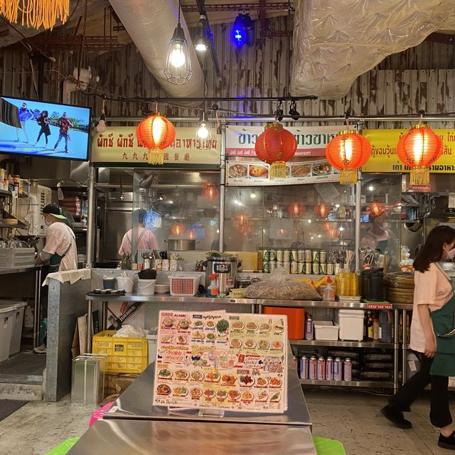 【東京・新橋】タイ屋台999