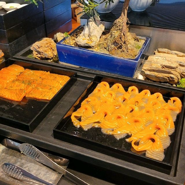 Cafe Too lunch buffet 