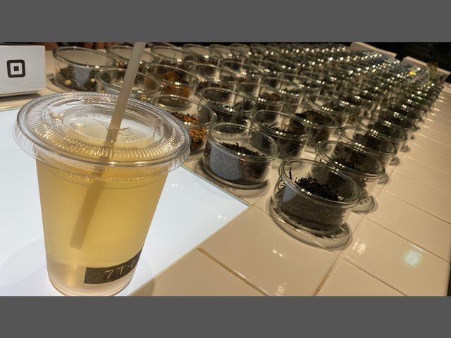 京都でたくさんの色のお茶を楽しむ『7T+ 』