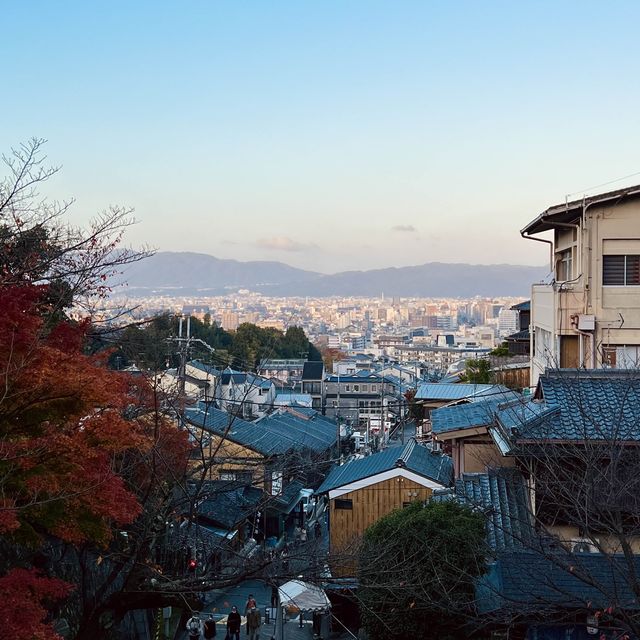 京都的二年坂三年坂街景超美，還可以看到市區的景色