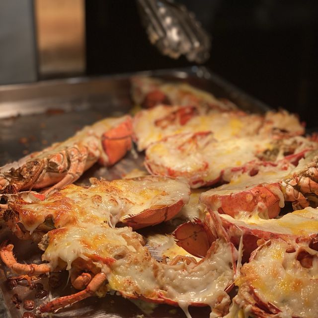 🚃火車主題自助餐，任吃芝士焗龍蝦🦞和蠔🦪  