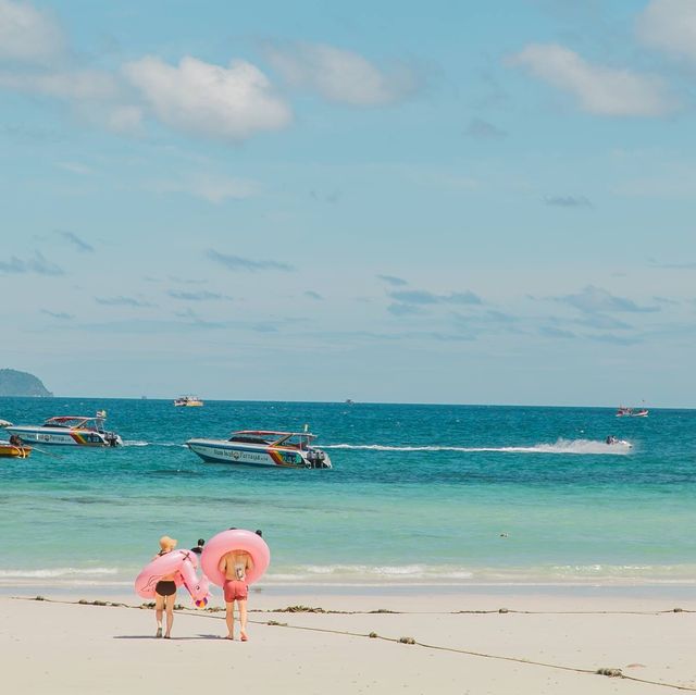 เกาะล้าน เกาะที่ใกล้กรุงเทพและน้ำใสมาก