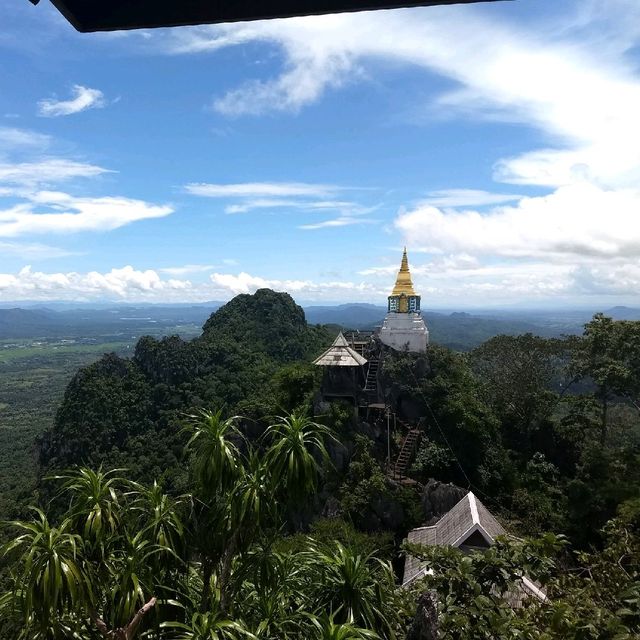 วัดเฉลิมพระเกียรติพระจอมเกล้าราชานุสรณ์