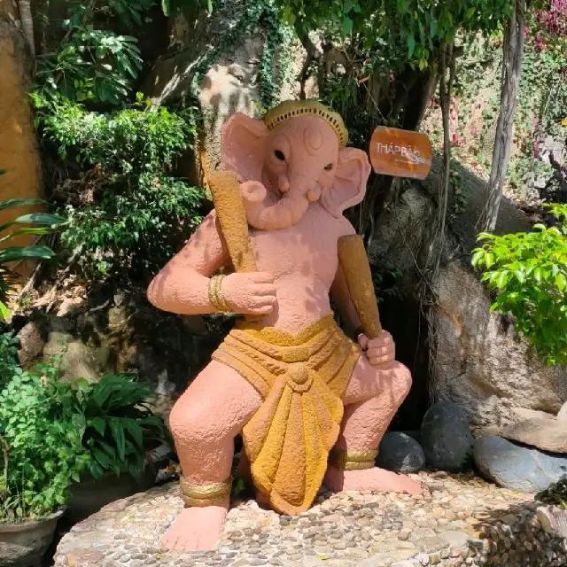A should visit place in Nha Trang
