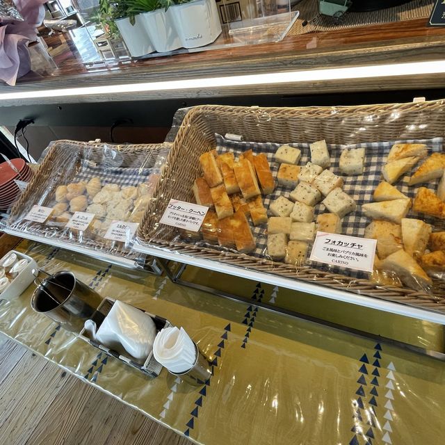 カクテルステイ内のお洒落なレストラン『The Carino Okinawa』