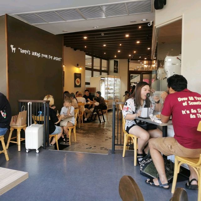 แวะเติมความหวานกันหน่อย 🍧🥧🧁🍮