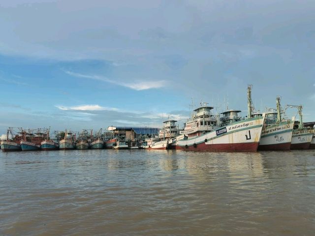 บ้านเก่าริมน้ำประแสร์ 
