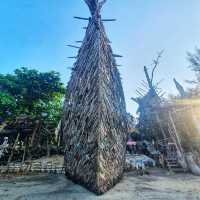 บาร์เรือโจรสลัด ติดทะเลแต่...