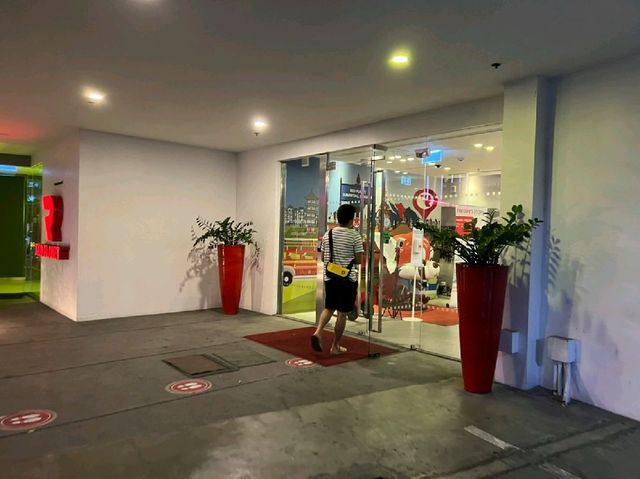  Red planet ที่พักหลักร้อย ​ย่า​นสุรวงศ์​