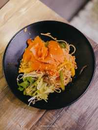 【#上環美食：抵食好味嘅特色Cafe✨】
