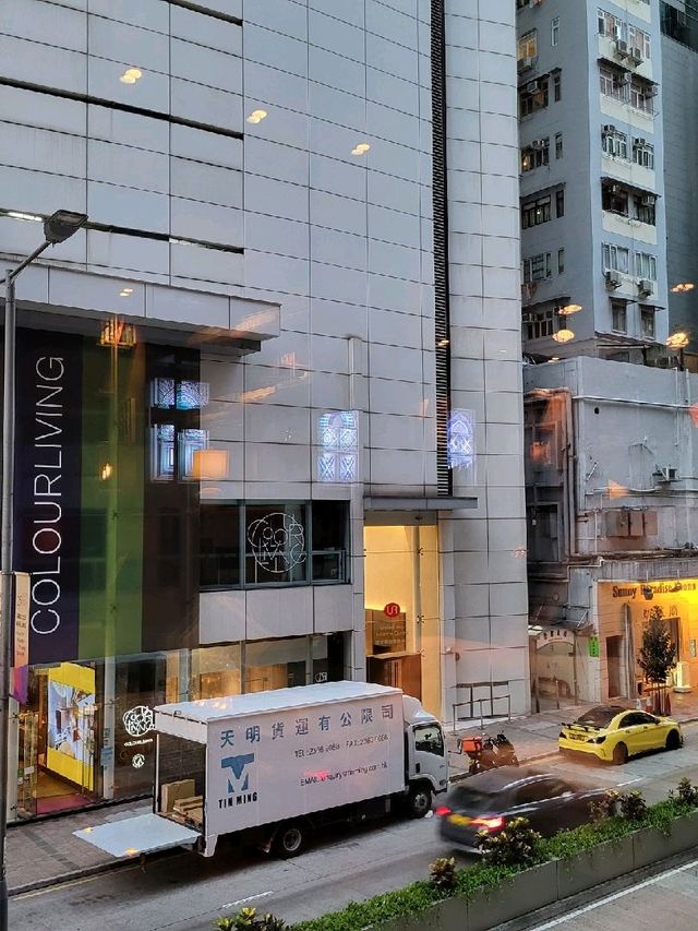 英倫設計的酒店大堂酒吧