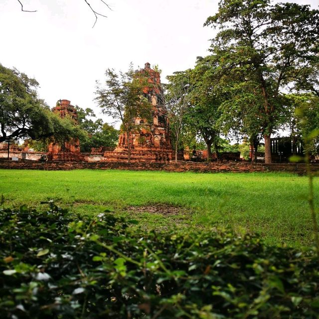 วัดมหาธาตุ วัดกลางเมืองของกรุงศรีอยุธยา