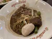📍曼谷美食。Baan Kuay Tiew Ruathong 船麵。