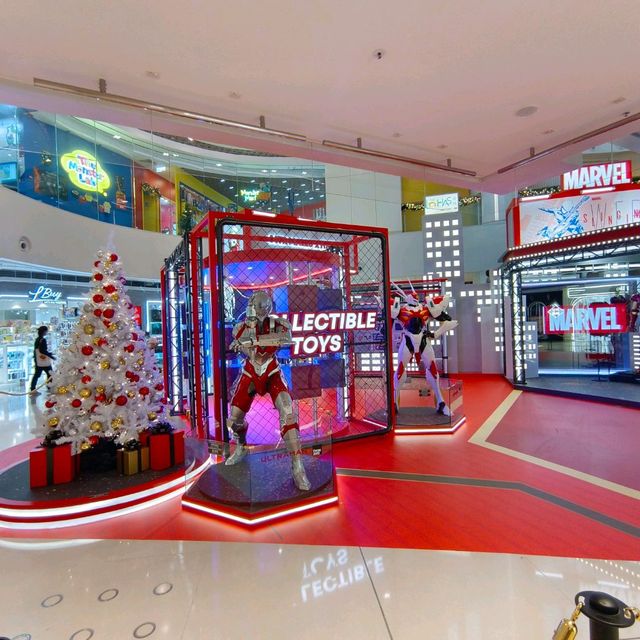 全新日出康城商場，漫威大玩具收藏品，聖誕特展！