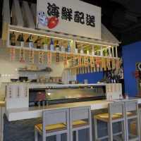 玻璃居酒屋，嘆食材新鮮的日式料理