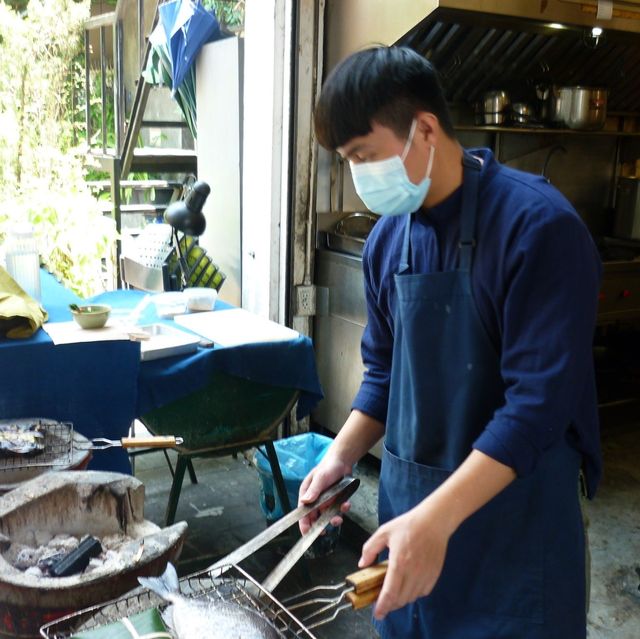 ร้านอาหารใจกลางเชียงใหม่ Maadae Slow Fish Kitchen 