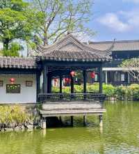 You will really miss out if you don't come to Zhan Garden during the May Day holiday.