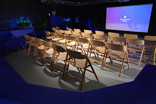 Enchanted Talk #1 | 18 Rue de la Fontaine au Roi