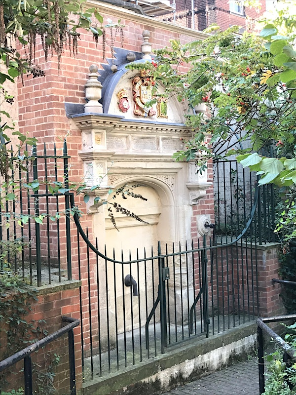 Fire and Water walking tour | The Forum