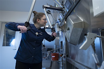 Fedoruk Centre | Innovation Week Tours | Saskatchewan Cyclotron Facilty