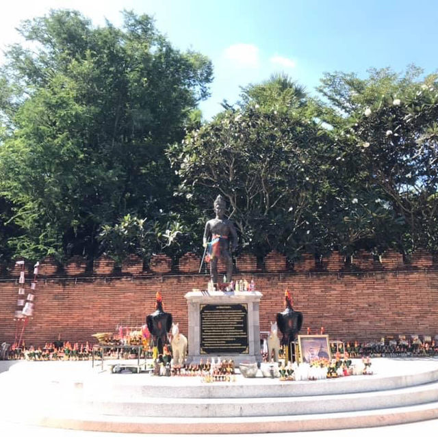 ความมหัศจรรย์จากยุคโบราณ “พระธาตุกลับหัว”