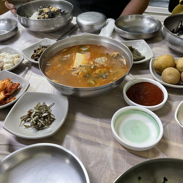 포항식 물회를 먹고 싶다면 “영일대 북부시장”