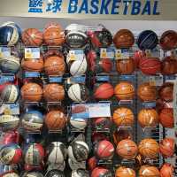 全港最大最多款式運動用品嘅Decathlon