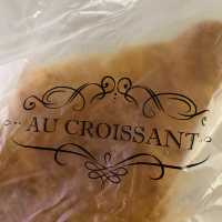 Au Croissant, awesome croissant