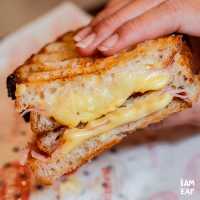 ร้านเบเกอรี่น่ารักที่ขึ้นชื่อเรื่องSourdough