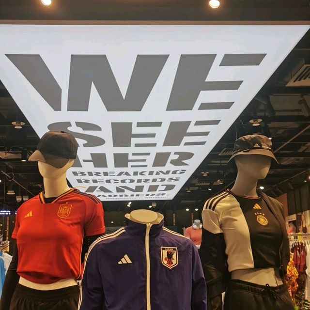 Adidas brand Centre 