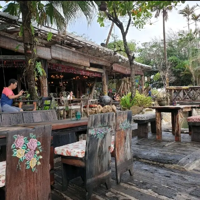 La Laguna Cafe Bali