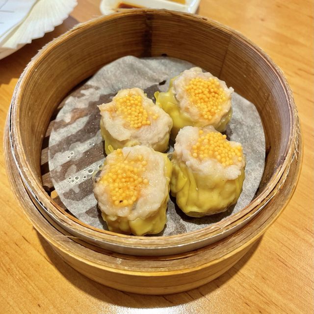 新港茶餐廳西門店 ｜ 臘味蘿蔔糕超好吃｜ 跟著17吃美食