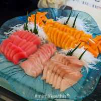 บุฟเฟ่ต์นานาชาติ ไลน์อาหารเยอะมาก