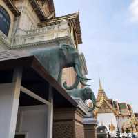Visit the Grand Palace in Bangkok 