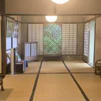苔の絨毯が美しい京都　祇王寺