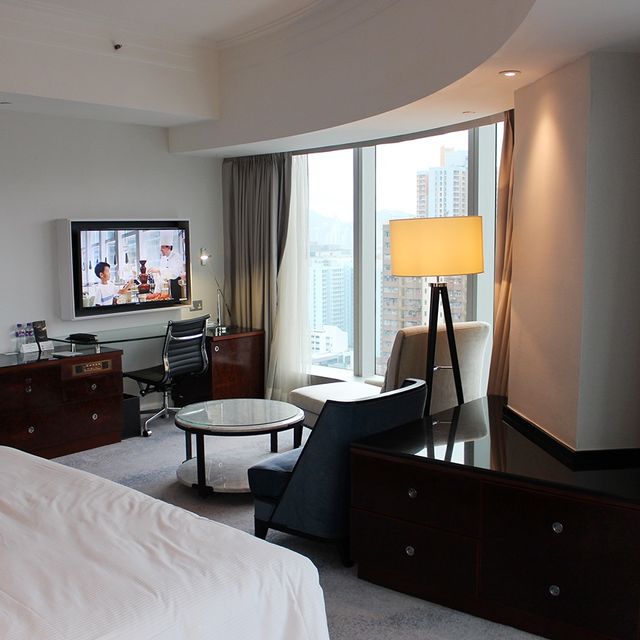 Anniversary Staycation-旺角黑夜盡收眼底 Anniversary Staycation-旺角黑夜盡收眼底