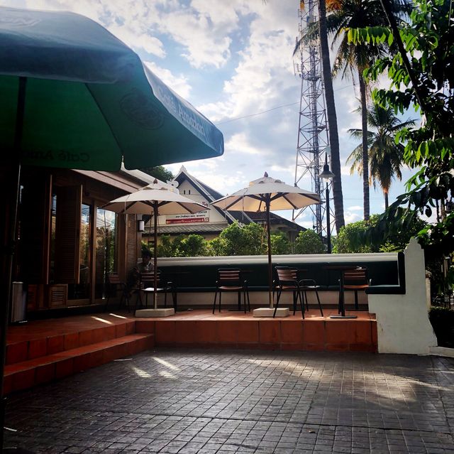 คาเฟ่ อเมซอน 
