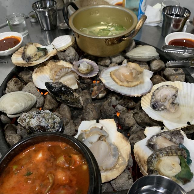 바닷가 앞보다 훨씬 맛있는 성수동 조개구이 맛집 