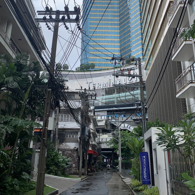 📍曼谷2022新酒店。The Coach Boutique Hotel Sukhumvit 14。