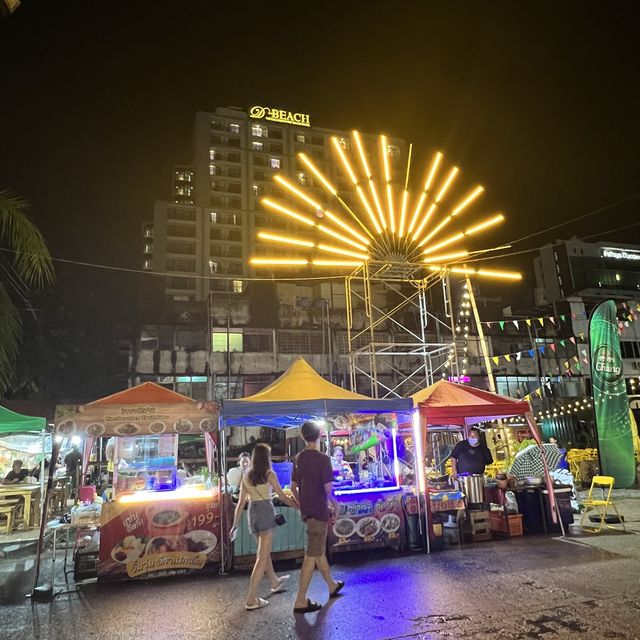 Night market with a plane @ Pattaya 