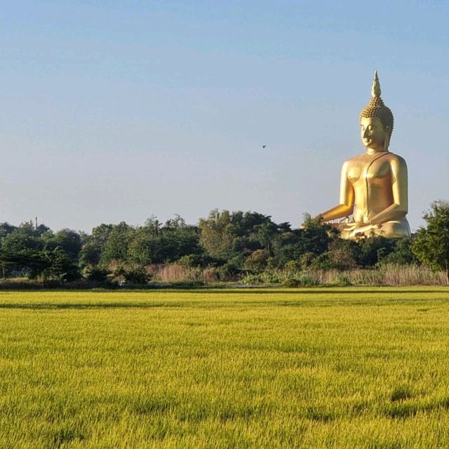 วัดม่วง จังหวัดอ่างทอง